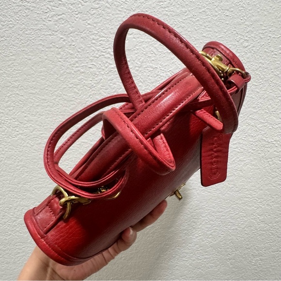 Vintage Coach Casino Red 9924 - Picture 7 of 9